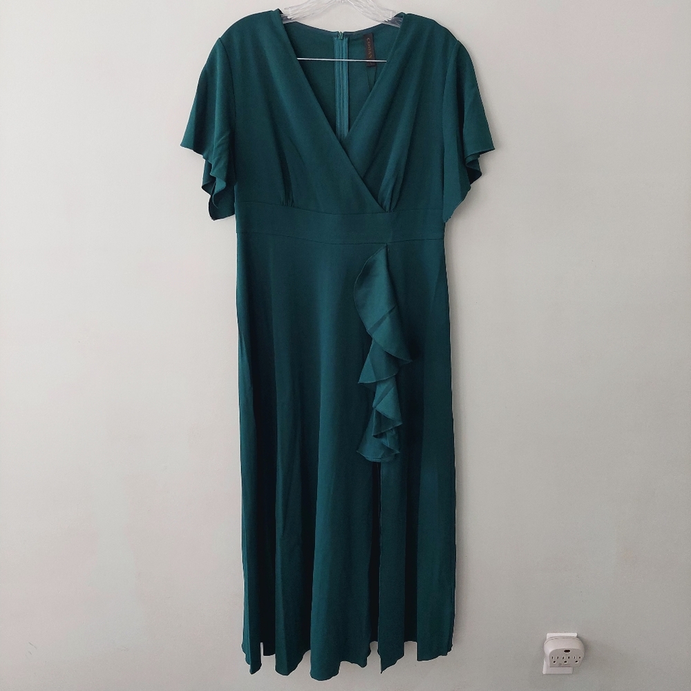 Cooan Dress Large green v-neck flutter sleeve zipper back slit ruffle